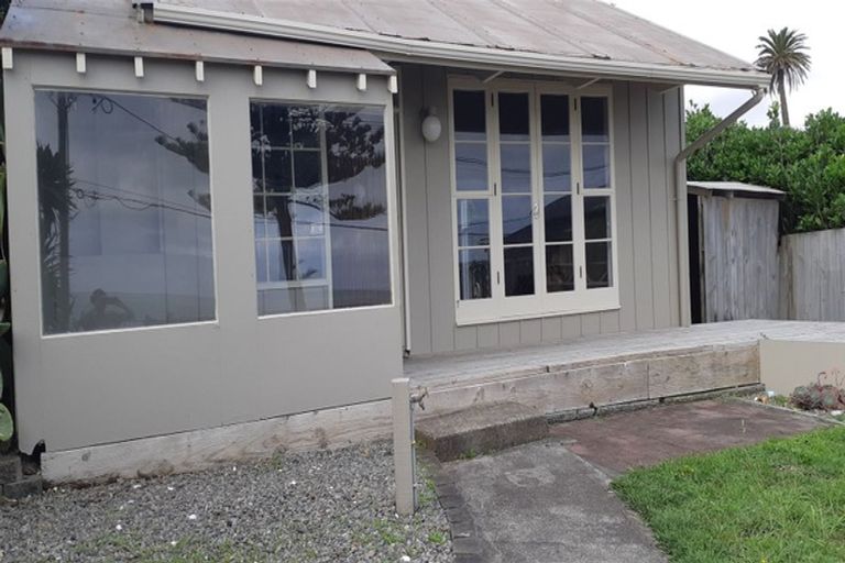 Photo of property in 3b The Esplanade, Raumati South, Paraparaumu, 5032