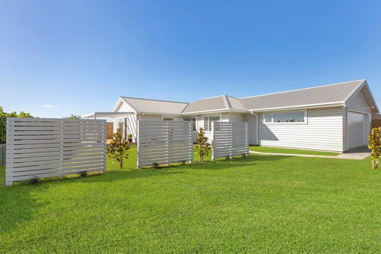 Photo of property in 18 Roka Street, Bell Block, New Plymouth, 4312