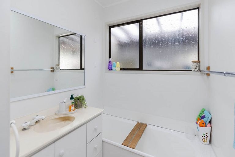 Photo of property in 69 Pohutukawa Drive, Pukete, Hamilton, 3200