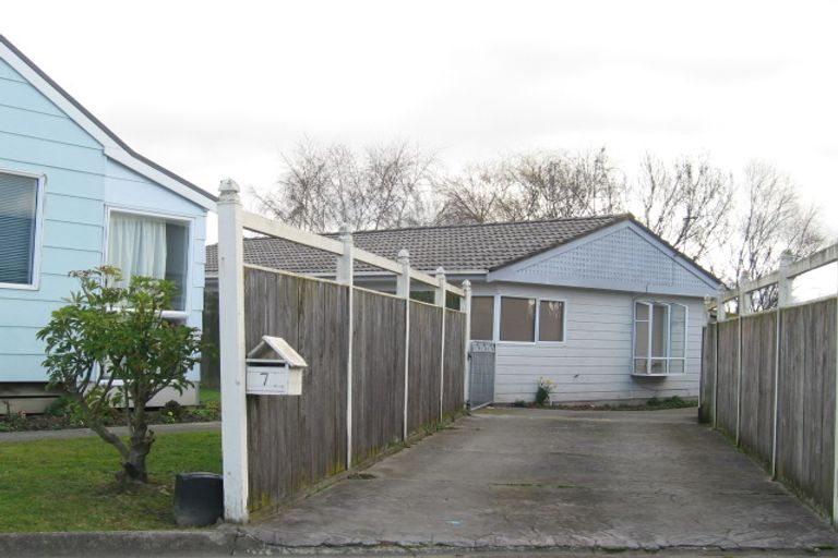 Photo of property in 7 Coromandel Court, Roslyn, Palmerston North, 4414