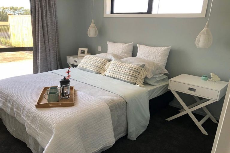 Photo of property in 26 Omahuru Road, Glenbrook, 2681