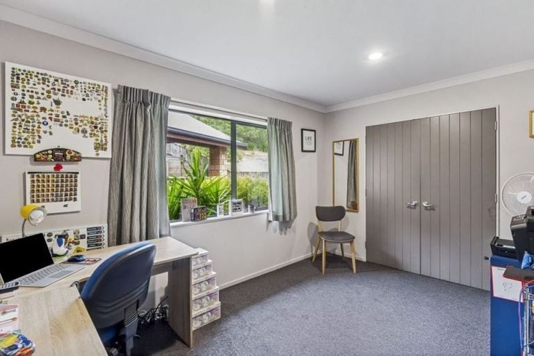 Photo of property in 37 Ashleigh Way, Waikanae Beach, Waikanae, 5036