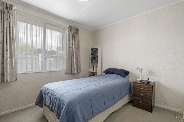 Photo of property in 4 Speargrass Grove, Timberlea, Upper Hutt, 5018