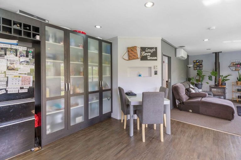 Photo of property in 57 Awanui Street, Merrilands, New Plymouth, 4312