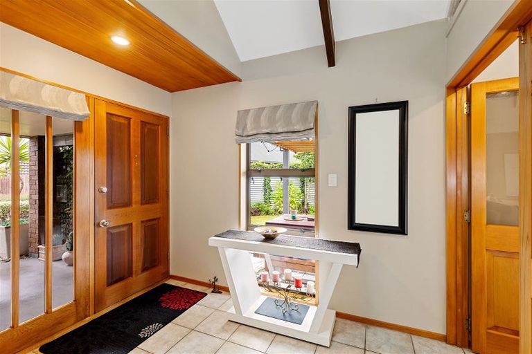 Photo of property in 21 Tivoli Place, Bishopdale, Christchurch, 8053