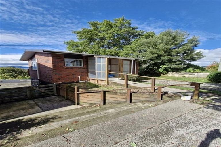 Photo of property in 45 Mountain Road, Western Heights, Rotorua, 3015