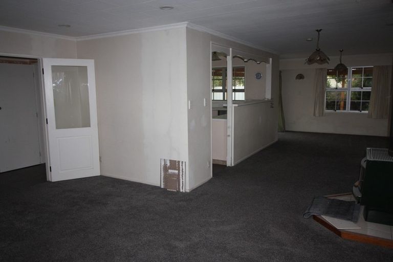 Photo of property in 27 Dunk Place, Milson, Palmerston North, 4414