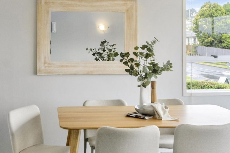 Photo of property in 1/42 Reynella Drive, Massey, Auckland, 0614