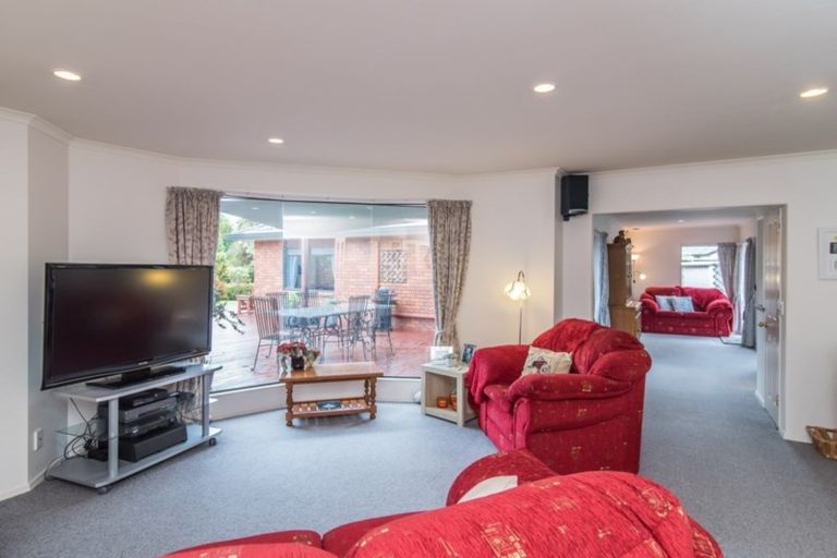 Photo of property in 7a Wood Leigh, Paraparaumu Beach, Paraparaumu, 5032