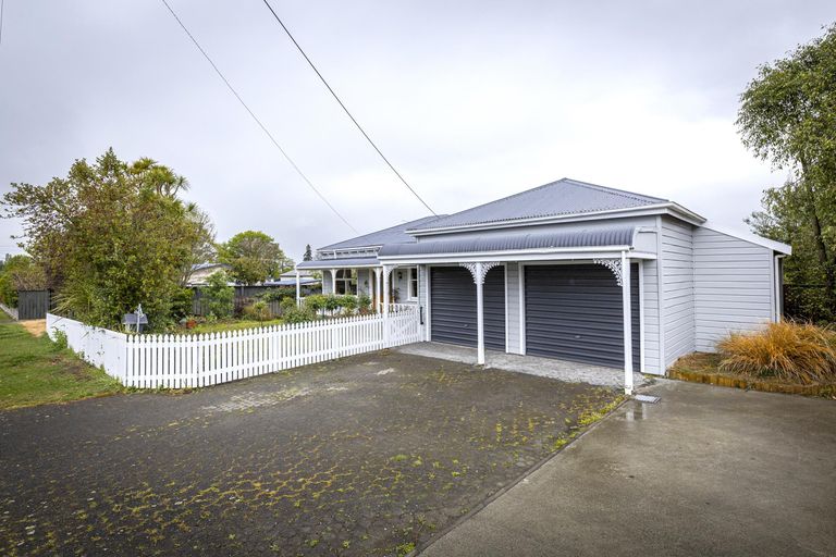 Photo of property in 1 Wright Street, Geraldine, 7930