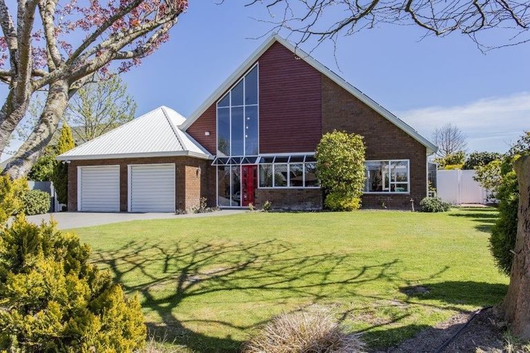 Photo of property in 35 Mansfield Drive, Kaiapoi, 7630