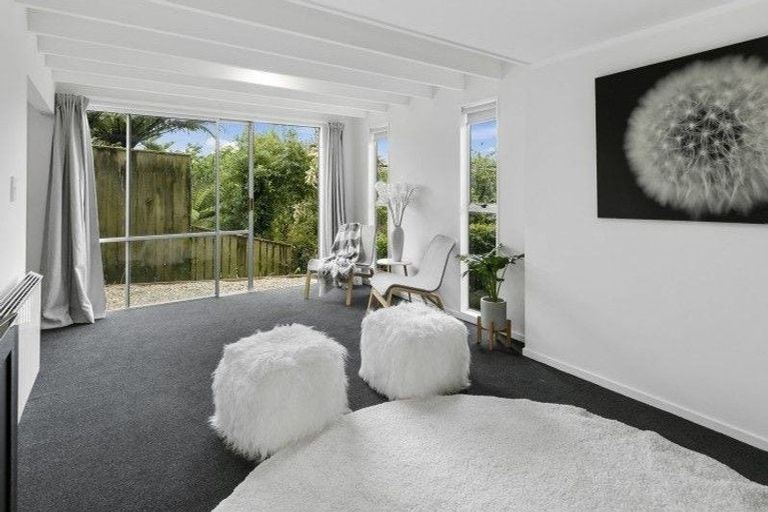 Photo of property in 71a Tirohanga Road, Tirohanga, Lower Hutt, 5010