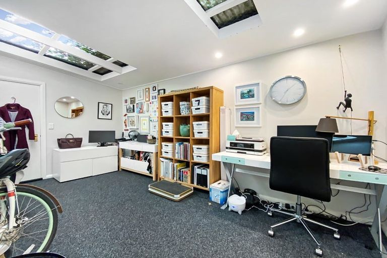 Photo of property in 55 Mckinley Crescent, Brooklyn, Wellington, 6021