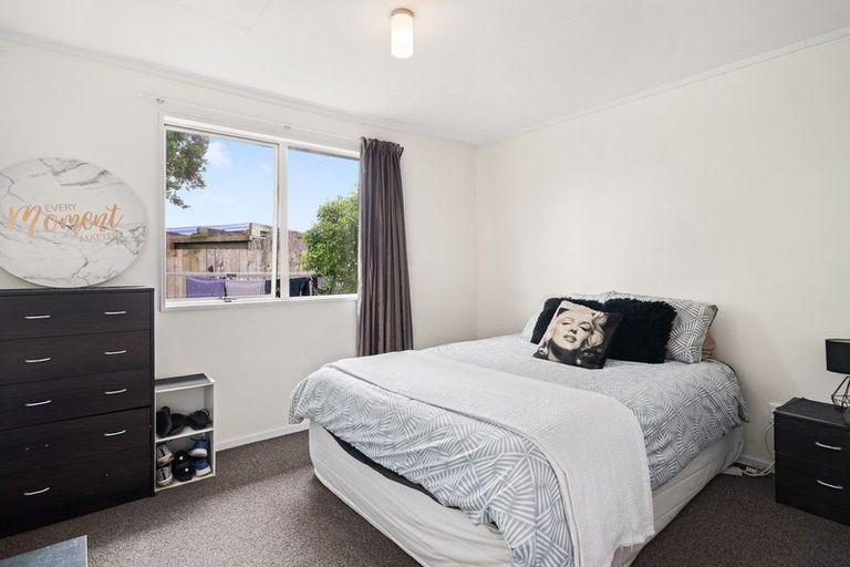 Photo of property in 43b Lyn Grove, Papamoa Beach, Papamoa, 3118