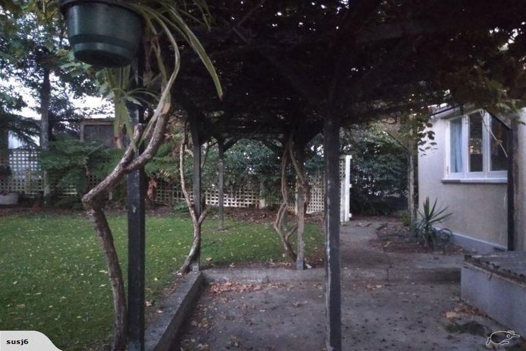 Photo of property in 339 Oxford Street, Levin, 5510