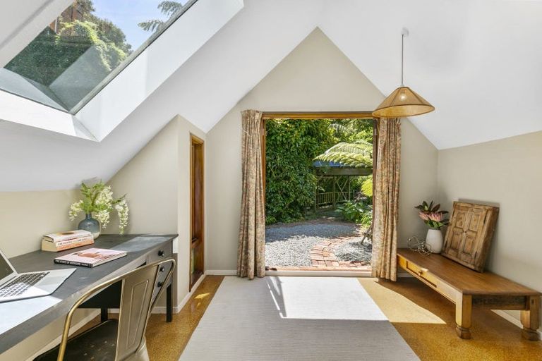 Photo of property in 30 Delhi Crescent, Khandallah, Wellington, 6035