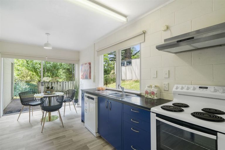 Photo of property in 20 Tamahere Drive, Glenfield, Auckland, 0629