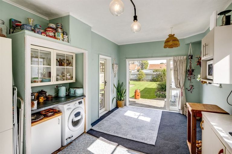 Photo of property in 2/33 Nuffield Avenue, Marewa, Napier, 4110