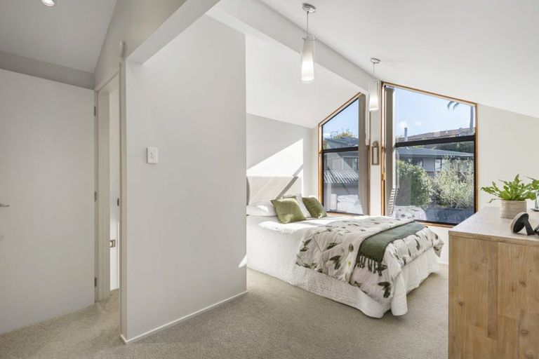 Photo of property in 10 Moorgreen Heights, Torbay, Auckland, 0630