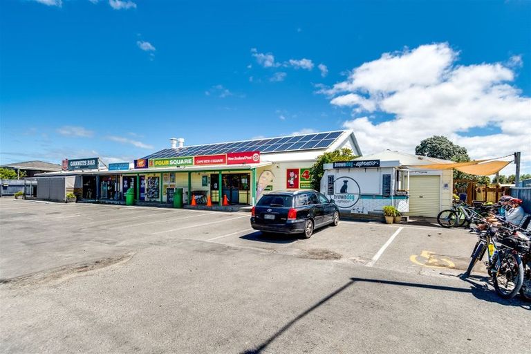 Photo of property in 3 Redwood Place, Te Awanga, 4102