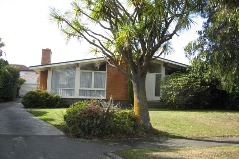 Photo of property in 2 Glenside Avenue, Ilam, Christchurch, 8041