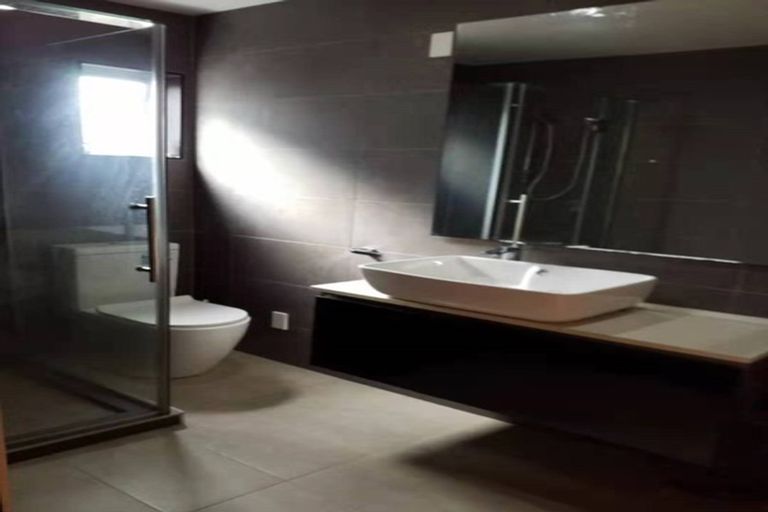 Photo of property in 208 Don Buck Road, Massey, Auckland, 0614