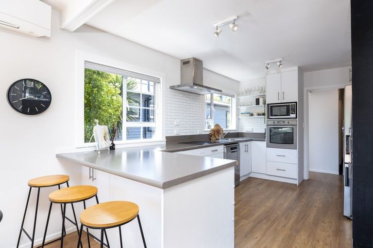 Photo of property in 43 Essex Street, Vogeltown, New Plymouth, 4310