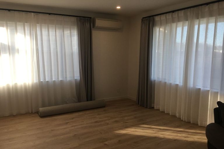 Photo of property in 49 Johns Creek Crescent, Silverdale, 0932