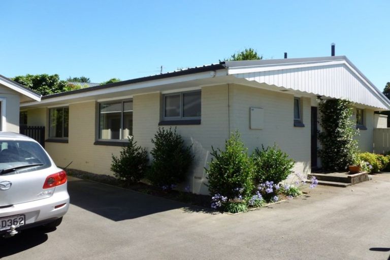 Photo of property in 130 Condell Avenue, Papanui, Christchurch, 8053