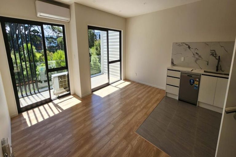 Photo of property in 29 Korokio Lane, Henderson, Auckland, 0612