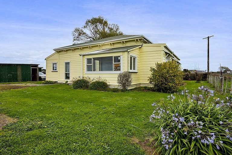 Photo of property in 41 County Drive, Hawera, 4610