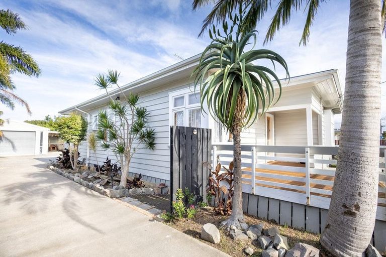 Photo of property in 27 Jervois Street, Dargaville, 0310