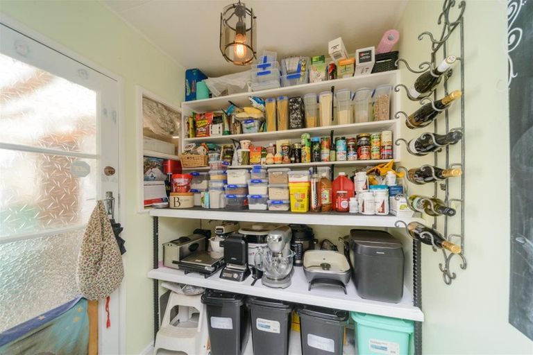 Photo of property in 28 Alexandra Street, Marton, 4710