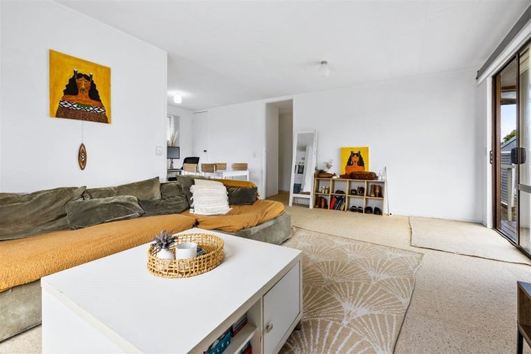 Photo of property in 1/63c Colwill Road, Massey, Auckland, 0614