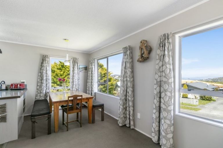 Photo of property in 14 Kaitangata Crescent, Kelson, Lower Hutt, 5010