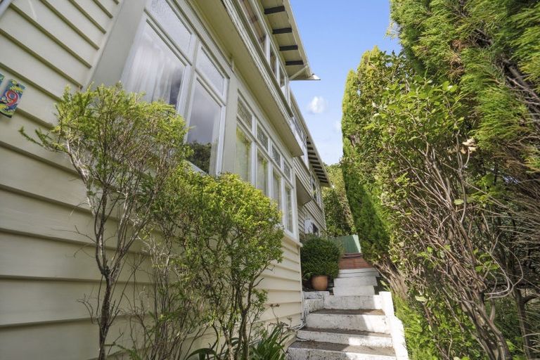 Photo of property in 79 Hamilton Road, Hataitai, Wellington, 6021