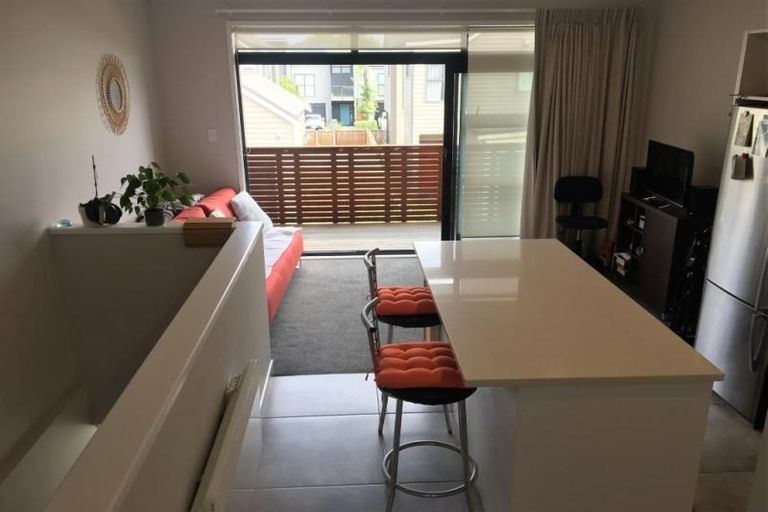 Photo of property in 37 Liquidambar Drive, Hobsonville, Auckland, 0616