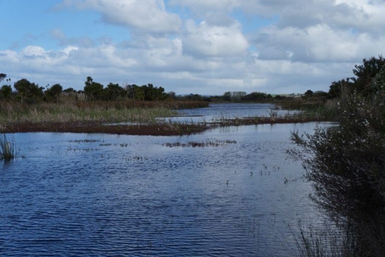 Photo of property in 16 Dune Lake Place, Ruakaka, 0116