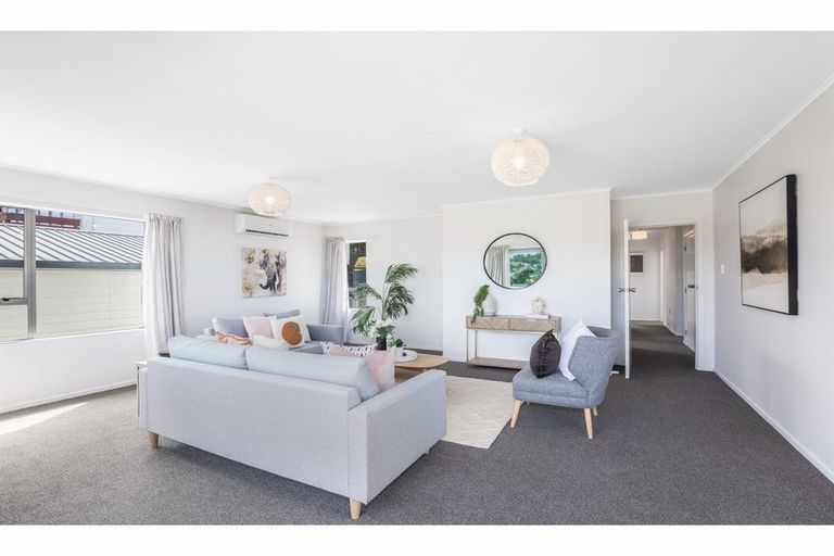 Photo of property in 34 Cypress Drive, Maungaraki, Lower Hutt, 5010