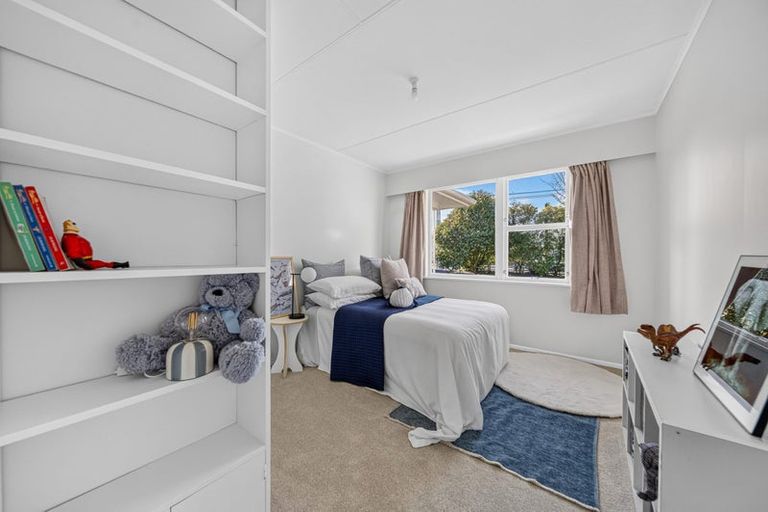 Photo of property in 17 Philip Street, Carterton, 5713