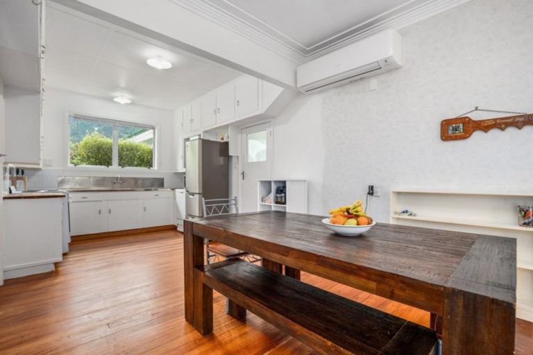 Photo of property in 1 Wyatt Avenue, Te Aroha, 3320