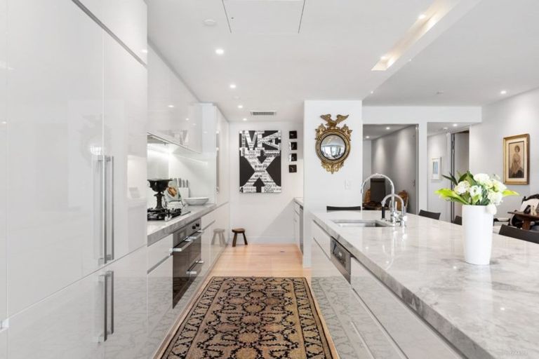 Photo of property in Clyde Quay Wharf, 2d/1 Clyde Quay Wharf, Te Aro, Wellington, 6011