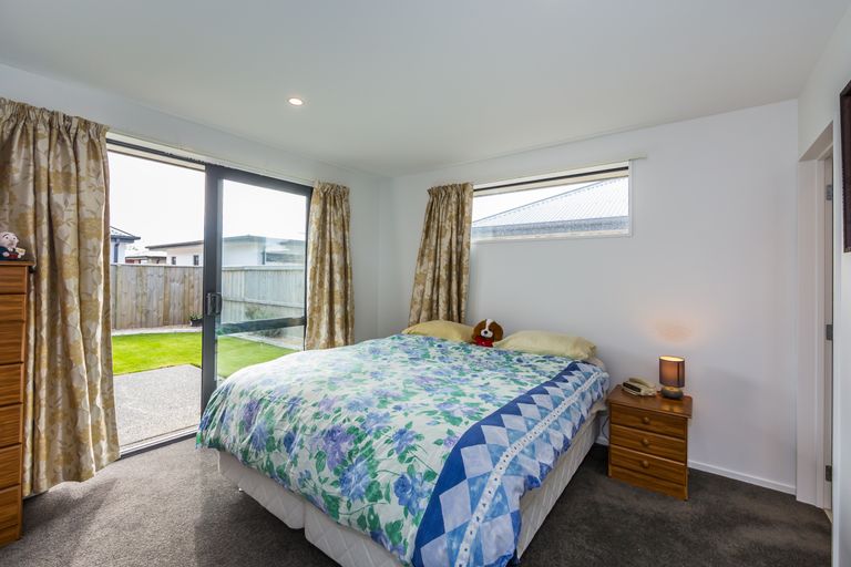 Photo of property in 13 Hewlings Street, Kaiapoi, 7630