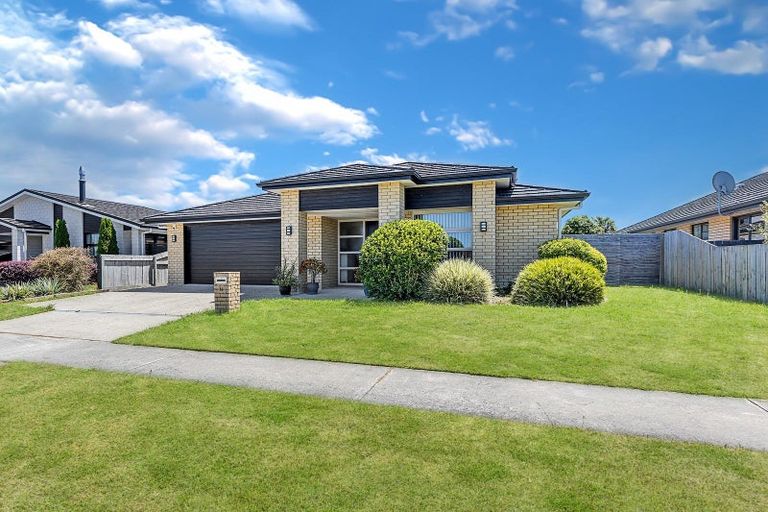 Photo of property in 16 Blanche Road, Papamoa Beach, Papamoa, 3118