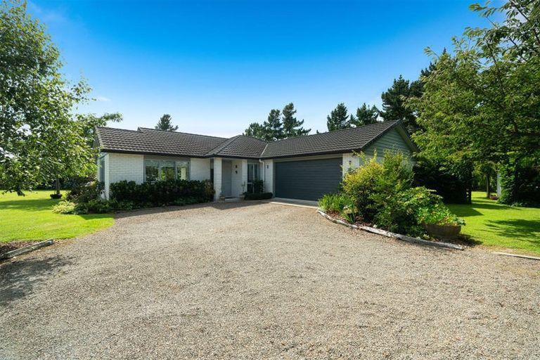 Photo of property in 37 Oakland Lane, Shannon, Palmerston North, 4474