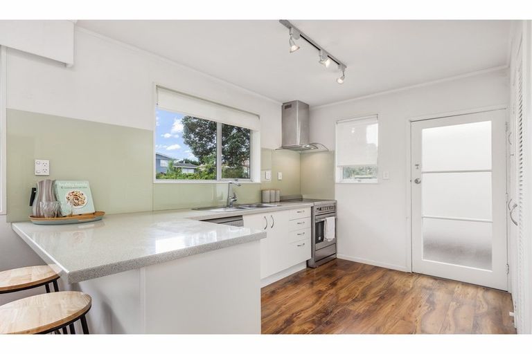 Photo of property in 1b South Pacific Place, Henderson, Auckland, 0612