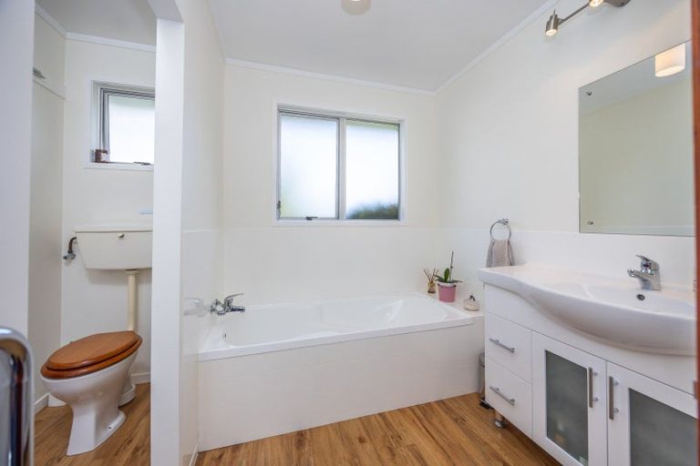 Photo of property in 120 Belcher Street, Pirongia, 3802