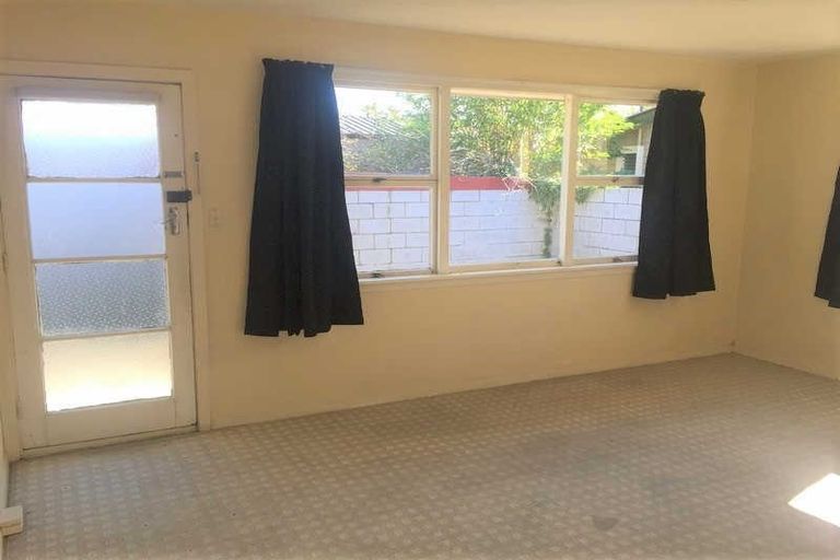 Photo of property in 2/19 Isabella Place, Waltham, Christchurch, 8011