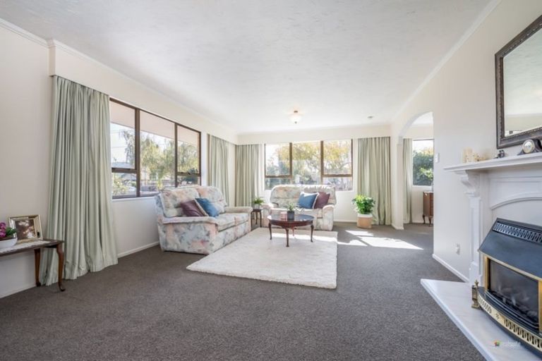 Photo of property in 18 Norton Park Avenue, Fairfield, Lower Hutt, 5011