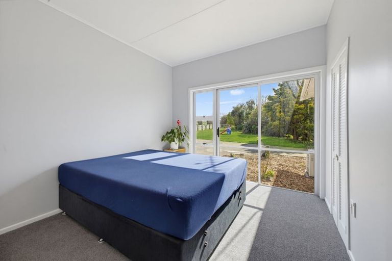 Photo of property in 131 Tiromoana Road, Maata, Eltham, 4398